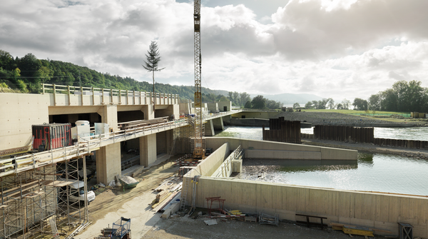 Baustelle eines Laufkraftwerks